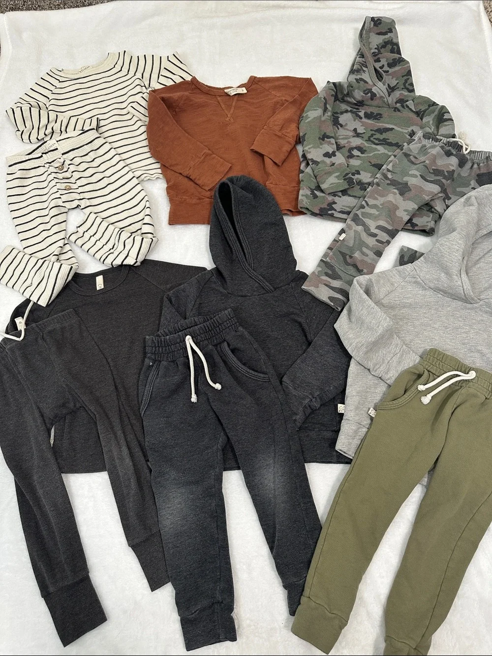 🍓 Bundle of 11 Childhoods Clothing Size 4T